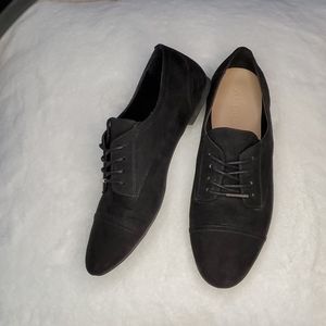 Oxford in black